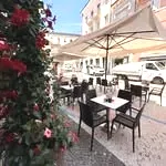 Tavolini di ViBe nella piazza di Valeggio sul Mincio