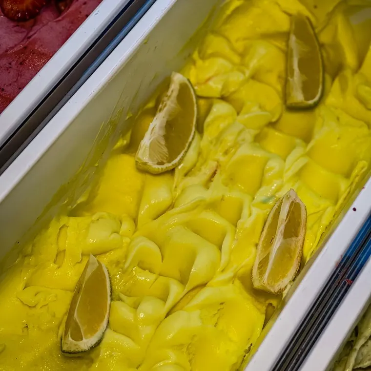 Gelato gusto Limone da ViBe
